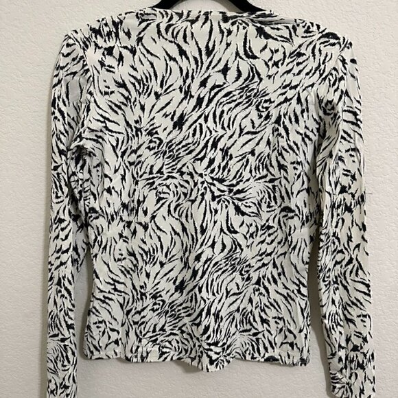 Cache Blouse Size Small Women's Long Sleeve Leopard Print Stretchy White Black - Picture 4 of 4
